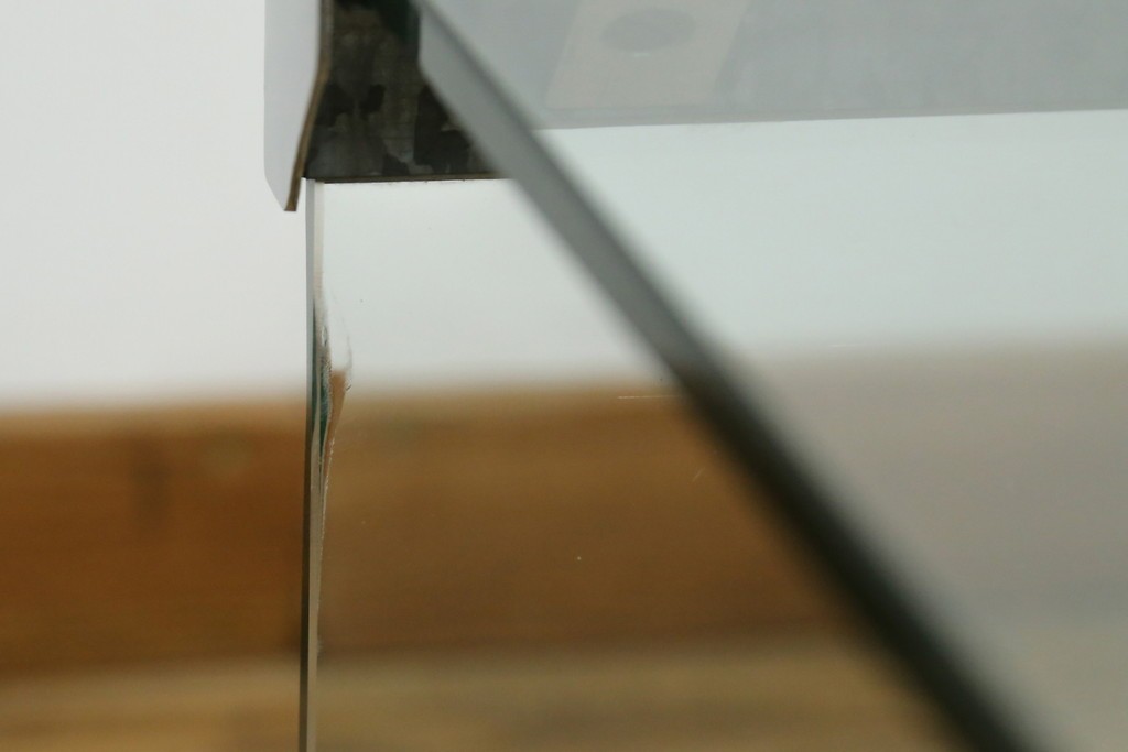 イタリアヴィンテージ　Gallotti&Radice(ガロッティ&ラディス)　シンプルでモダンなデザインのガラスネストテーブル　(R-072053)