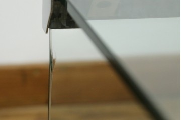 イタリアヴィンテージ　Gallotti&Radice(ガロッティ&ラディス)　シンプルでモダンなデザインのガラスネストテーブル　(R-072053)