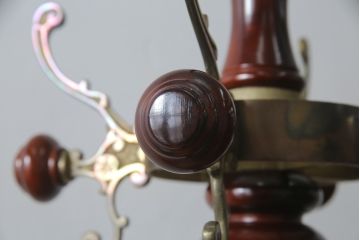 和製ビンテージ　カリモク(karimoku)　シックな色合いと品のある佇まいが魅力のポールハンガー(コートハンガー、帽子掛け、店舗什器、ヴィンテージ)(R-072056)