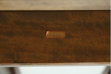 和製ヴィンテージ　北海道民芸家具　シックな色合いが上品な印象のスタンドミラー　(R-072057)