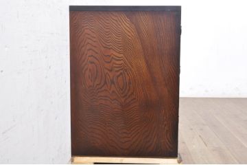中古　美品　落ち着いた色合いが素敵なアンティーク調の小さな階段箪笥(和たんす、収納箪笥)(R-072058)