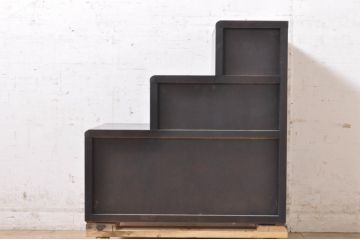 中古　美品　落ち着いた色合いが素敵なアンティーク調の小さな階段箪笥(和たんす、収納箪笥)(R-072058)