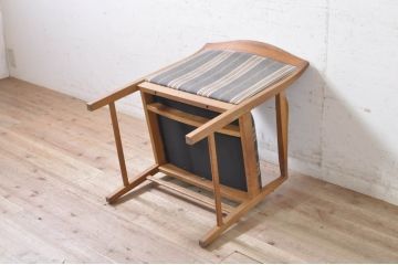 和製ビンテージ　北海道旭川家具　CONDE HOUSE(カンディハウス)　インテリアセンター　ナラ(楢)材　シンプルなデザインが取り入れやすいアームチェア2脚セット(ダイニングチェア、椅子、イス、いす、ヴィンテージ、バラ売り可能)(R-072063)