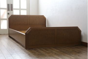 中古　カリモク家具(karimoku)　domani(ドマーニ)　シンプルなデザインが使いやすいすのこ付きベッドフレーム(セミダブル)(R-072069)