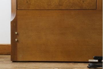 中古　カリモク家具(karimoku)　domani(ドマーニ)　シンプルなデザインが使いやすいすのこ付きベッドフレーム(セミダブル)(R-072069)