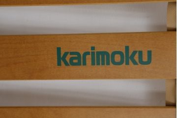 中古　カリモク家具(karimoku)　domani(ドマーニ)　シンプルなデザインが使いやすいすのこ付きベッドフレーム(セミダブル)(R-072069)