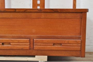 中古　美品　民芸家具　栓材　収納付きで便利な囲炉裏ベンチ(椅子、ダイニングチェア、板座チェア)(R-072074)