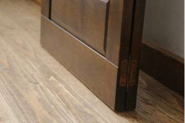 中古　美品　ステンドグラス作家　川島政則作　「茜雲」　柔らかなピンク色と柿の描写に引き込まれる屏風(パーテーション、衝立て、衝い立て、つい立て、間仕切り、折りたたみ)(定価約88万円)(R-072079)
