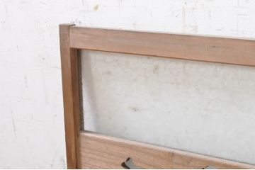 アンティーク建具　落ち着いた和の空間を演出する透かし彫り入りガラス窓2枚セット(引き戸、ガラス戸)(R-072083)