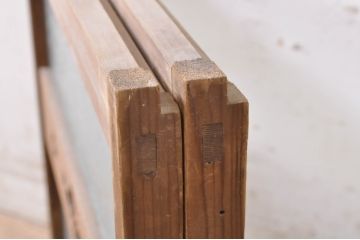 アンティーク建具　落ち着いた和の空間を演出する透かし彫り入りガラス窓2枚セット(引き戸、ガラス戸)(R-072083)