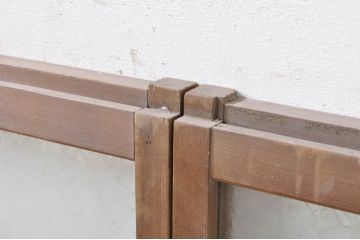 アンティーク建具　落ち着いた和の空間を演出する透かし彫り入りガラス窓2枚セット(引き戸、ガラス戸)(R-072084)