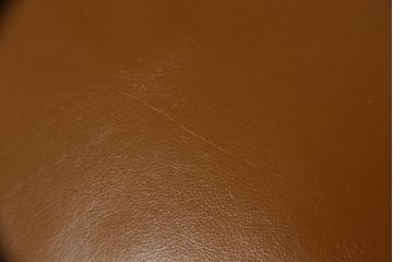 中古　美品!!　横浜クラシック家具　ダニエル(daniel)　Leona(レオナ)　A-522　重厚さと高級感が魅力的な3人掛けソファ(三人掛け、3P、アームソファ、トリプルソファ)(定価約130万円)(R-072102)