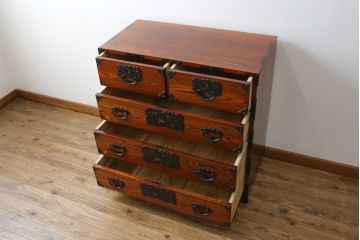 中古　美品　秋田県　川連漆民芸箪笥　美しい木目が目を惹く重厚な佇まいのがんこ箪笥(整理タンス、収納箪笥、引き出し、サイドチェスト)(定価約42万円)(R-072105)