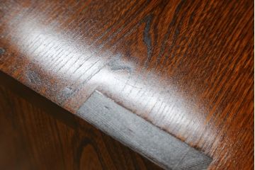 中古　美品　秋田県　川連漆民芸箪笥　美しい木目が目を惹く重厚な佇まいのがんこ箪笥(整理タンス、収納箪笥、引き出し、サイドチェスト)(定価約42万円)(R-072105)