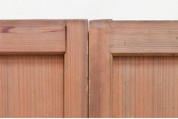 アンティーク建具　杉(スギ)材　温かみのある木味が魅力の板戸窓2枚セット(引き戸)(R-072123)