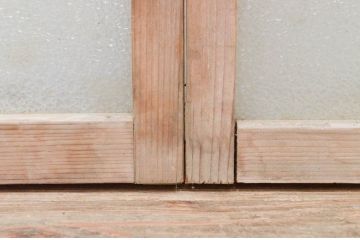 アンティーク建具　素朴な木味が魅力的なダイヤガラス窓4枚セット(引き戸、ガラス戸)(R-072124)