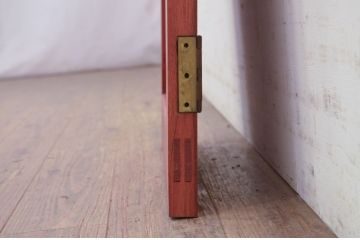 アンティーク建具　総欅(ケヤキ)材　空間のアクセントになる幅狭小扉1枚(ドア、木製扉、くぐり戸、潜戸、潜り戸)(R-072129)