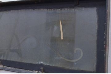 アンティーク建具　激レア　希少!和の雰囲気あるデザインが目を惹く鉄製の格子蔵戸1枚(鉄扉、玄関戸、引き戸)(R-072133)