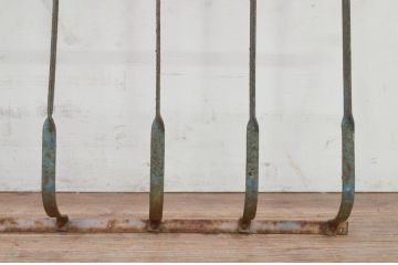アンティーク建具　経年を感じさせるアイアンフェンス1枚(面格子、窓柵、鉄柵、仕切り)(R-072140)