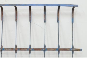 アンティーク建具　経年を感じさせるアイアンフェンス1枚(面格子、窓柵、鉄柵、仕切り)(R-072140)