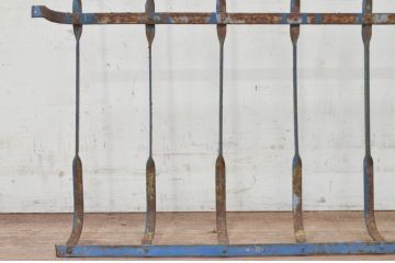 アンティーク建具　経年を感じさせるアイアンフェンス1枚(面格子、窓柵、鉄柵、仕切り)(R-072140)
