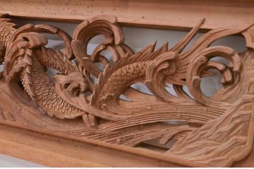 アンティーク建具　激レア　希少デザイン　井波彫刻　茂一作　躍動感ある竜(龍)が見事な両面彫刻欄間2枚セット(明かり取り、明り取り)(R-072146)