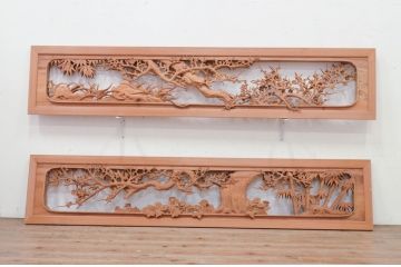 アンティーク建具　井波彫刻　谷口草雲作　繊細な四君子(蘭・菊・梅・竹)のデザインが目を惹く両面彫刻欄間2枚セット(明かり取り、明り取り)(R-072149)