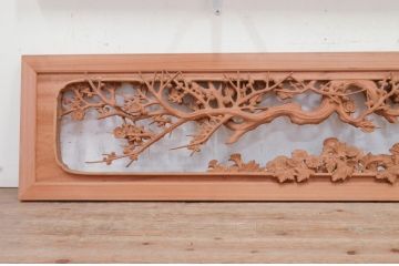 アンティーク建具　井波彫刻　谷口草雲作　繊細な四君子(蘭・菊・梅・竹)のデザインが目を惹く両面彫刻欄間2枚セット(明かり取り、明り取り)(R-072149)