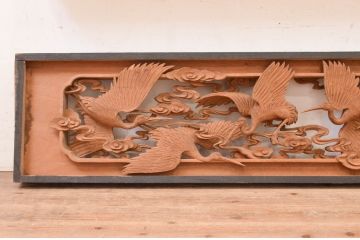 アンティーク建具　井波彫刻　慶一作　躍動感あふれる千羽鶴が目を惹く両面彫刻欄間2枚セット(明かり取り、明り取り)(R-072150)