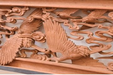 アンティーク建具　井波彫刻　慶一作　躍動感あふれる千羽鶴が目を惹く両面彫刻欄間2枚セット(明かり取り、明り取り)(R-072150)