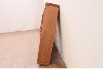 アンティーク建具　井波彫刻　　栄一作　繊細な松と鶴のデザインが目を惹く両面彫刻欄間1枚(明かり取り、明り取り)(R-072151)