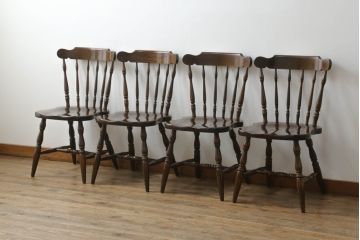 中古　飛騨産業　キツツキ　穂高シリーズ　WINDSOR　ブナ材　カントリースタイルにおすすめのウィンザーチェア4脚セット(ウインザーチェア、ダイニングチェア、板座チェア、椅子、イス)(R-072204)