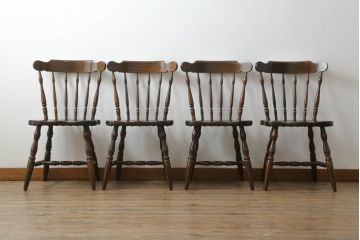 中古　飛騨産業　キツツキ　穂高シリーズ　WINDSOR　ブナ材　カントリースタイルにおすすめのウィンザーチェア4脚セット(ウインザーチェア、ダイニングチェア、板座チェア、椅子、イス)(R-072204)