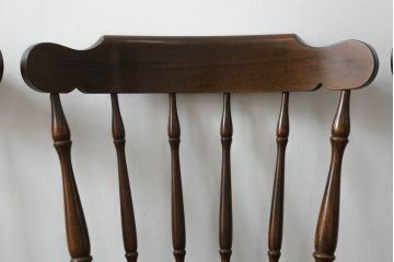 中古　飛騨産業　キツツキ　穂高シリーズ　WINDSOR　ブナ材　カントリースタイルにおすすめのウィンザーチェア4脚セット(ウインザーチェア、ダイニングチェア、板座チェア、椅子、イス)(R-072204)