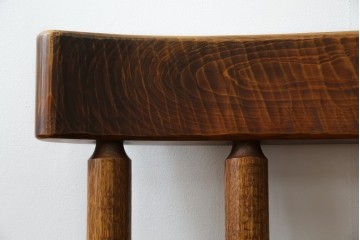 中古　指物作家　矢澤金太郎作　素朴な佇まいの中にも存在感のある椅子　(R-072206)