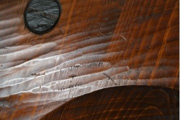 中古　指物作家　矢澤金太郎作　素朴な佇まいの中にも存在感のある椅子　(R-072206)