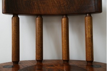 中古　指物作家　矢澤金太郎作　素朴な佇まいの中にも存在感のある椅子　(R-072206)