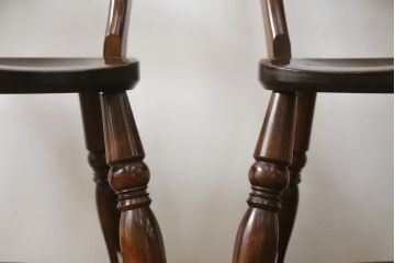 和製ビンテージ　松本民芸家具　背貫のデザインが目を引くB型ワイコムチェア2脚セット(板座チェア、ワークチェア、ダイニングチェア、イス、椅子、ヴィンテージ)(定価2脚で約24万円)(R-072207)
