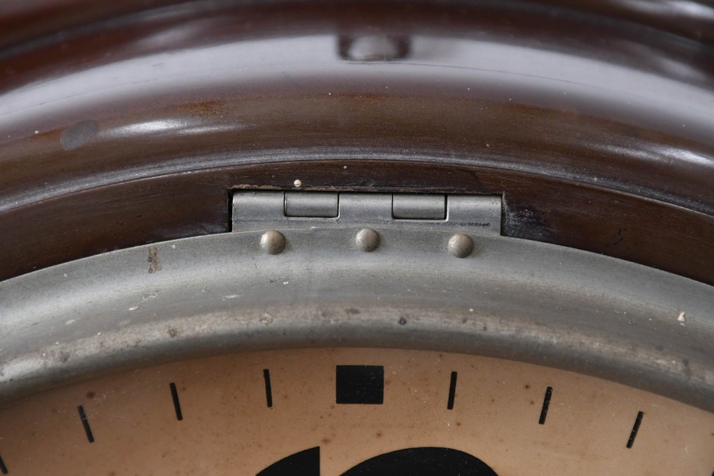 和製アンティーク　精工舎(SEIKOSHA、セイコー)　丸形　レトロなデザインが魅力的な掛け時計　(R-072236)