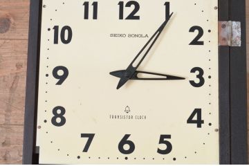 和製アンティーク　SEIKO SONOLA(セイコー・ソノーラ)　TRANSISTOR CLOCK(トランジスタクロック)　珍しいデザインの振り子が魅力的な掛け時計(柱時計、古時計、振り子時計)(R-072241)