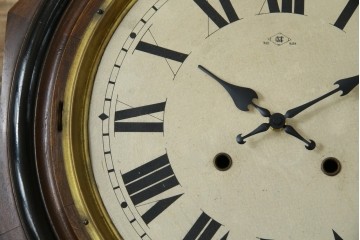 和製アンティーク　明治時計製　TRADE MARK(トレードマーク)　クラシカルな雰囲気漂う大型掛け時計　(R-072247)