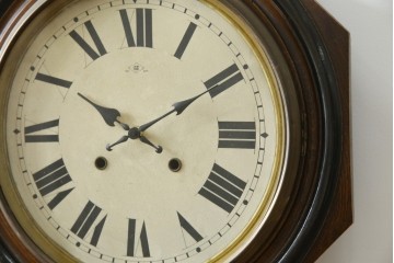 和製アンティーク　明治時計製　TRADE MARK(トレードマーク)　クラシカルな雰囲気漂う大型掛け時計　(R-072247)