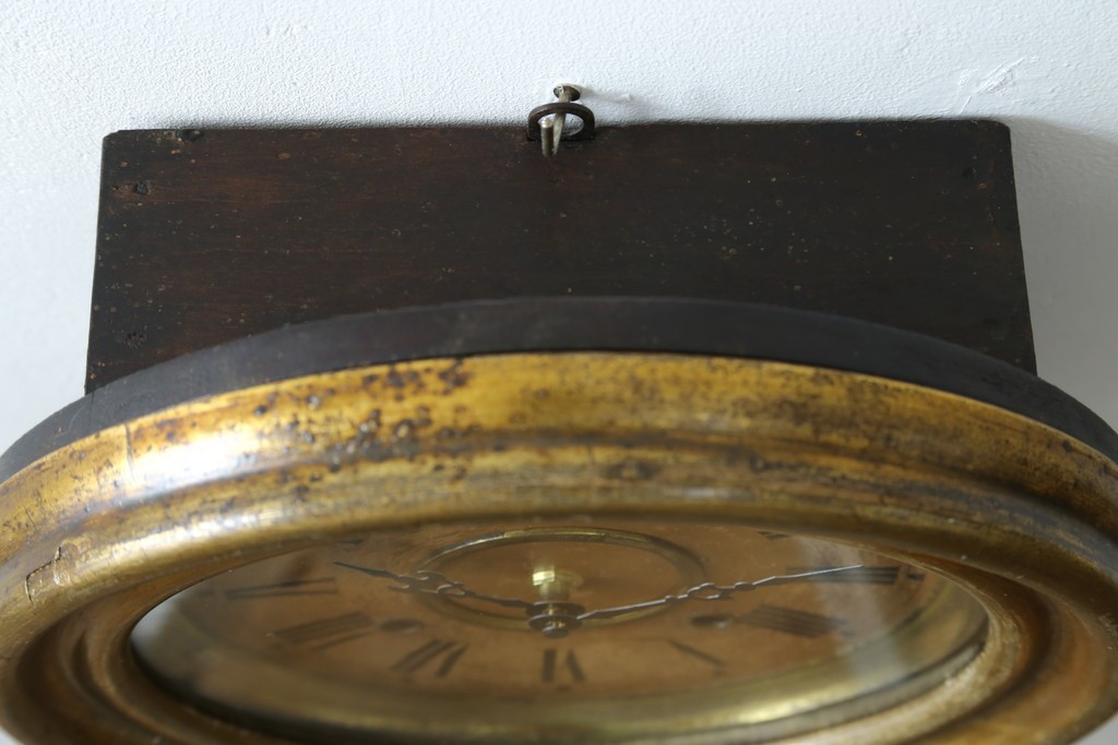 アンティーク時計　アメリカ　E. INGRAHAM&CO(イングラハム)　振り子の意匠が魅力的な四つ丸本だるま時計　(R-072248)