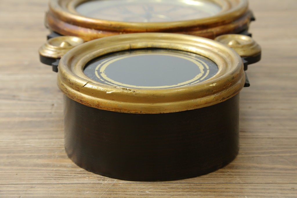 アンティーク時計　アメリカ　E. INGRAHAM&CO(イングラハム)　振り子の意匠が魅力的な四つ丸本だるま時計　(R-072248)