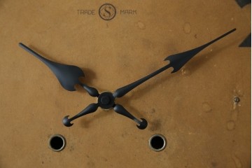 和製アンティーク　精工舎(SEIKOSHA、セイコー)　丸形　レトロなデザインが魅力的な掛け時計　(R-072254)