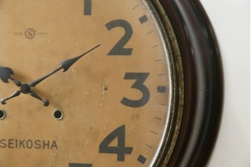 和製アンティーク　精工舎(SEIKOSHA、セイコー)　丸形　レトロなデザインが魅力的な掛け時計　(R-072254)