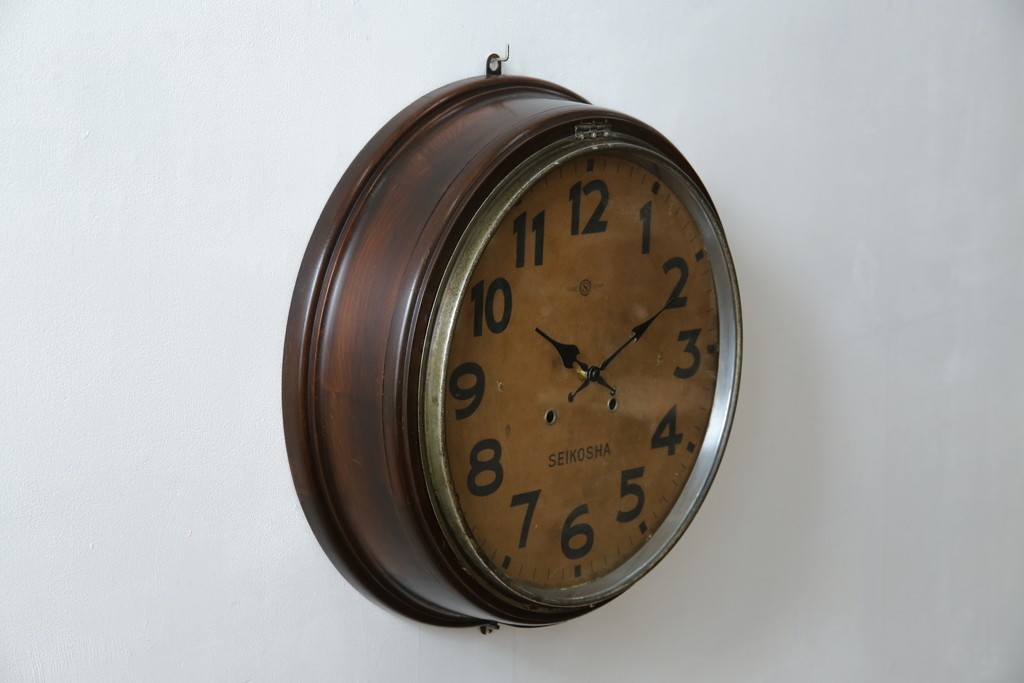 和製アンティーク　精工舎(SEIKOSHA、セイコー)　丸形　レトロなデザインが魅力的な掛け時計　(R-072254)
