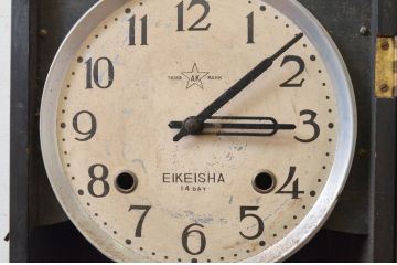 和製アンティーク　EIKEISHA(栄計舎) 　14DAY　TRADE(AK)MARK(トレードマーク)　昭和レトロ　シンプルなデザインが素敵な掛け時計(柱時計、古時計)(R-072267)