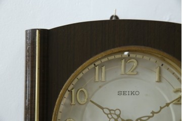 和製ヴィンテージ　SEIKO(セイコー)　30DAY　インデックス(数字)と針の金色がお洒落な掛け時計　(R-072277)