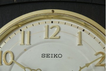 和製ヴィンテージ　SEIKO(セイコー)　30DAY　インデックス(数字)と針の金色がお洒落な掛け時計　(R-072277)